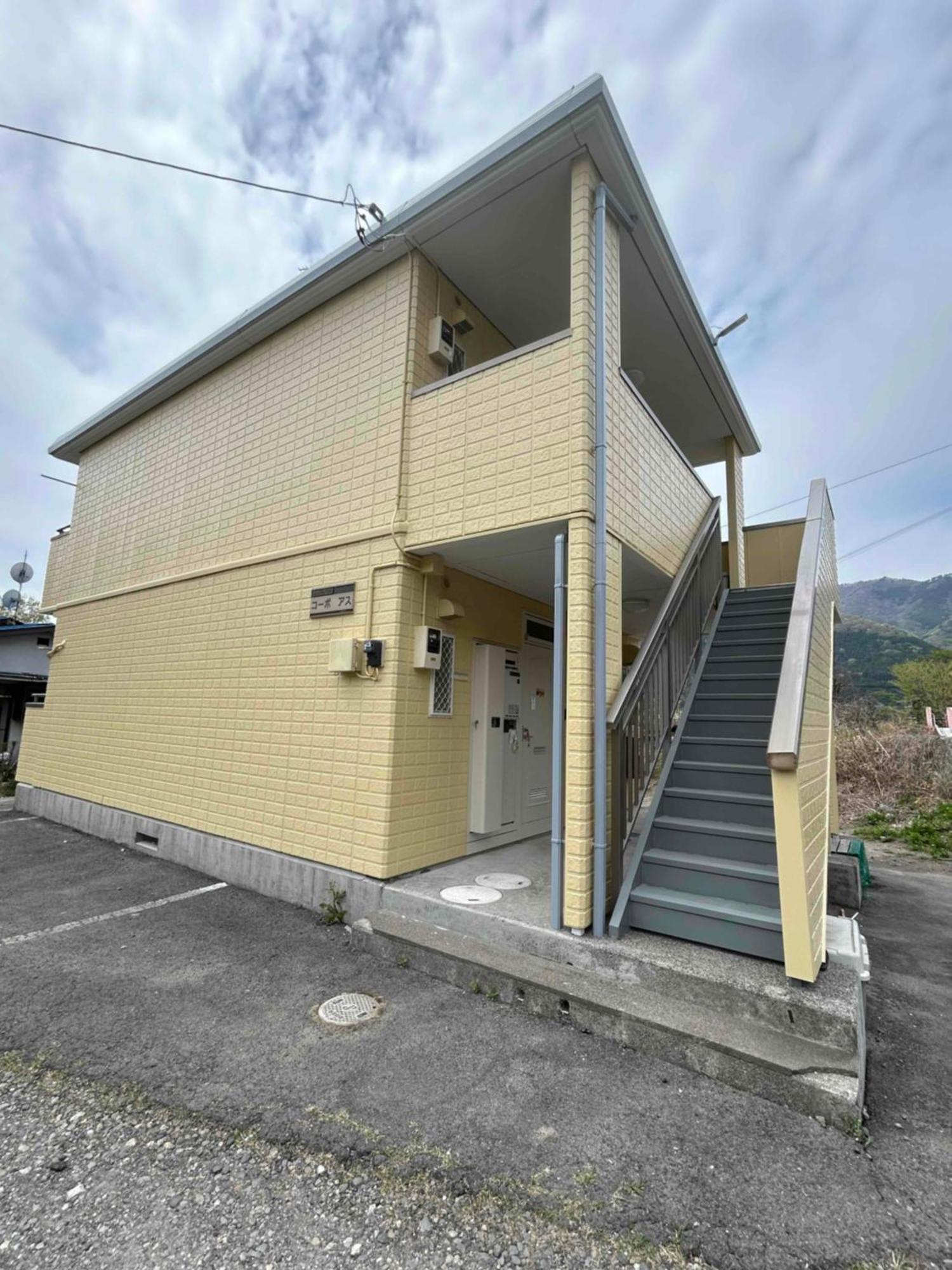 コーポアス Apartment *
